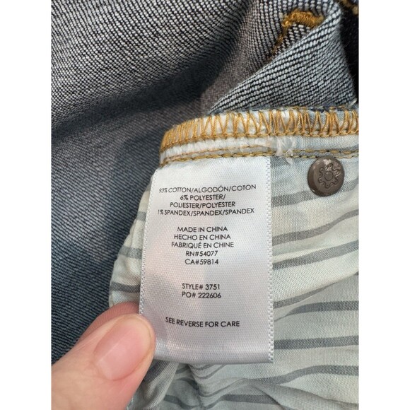 Cabi Women's High Rise Button Fly Simone Skinny Jean Dark Wash Denim Size 6 - Picture 6 of 9